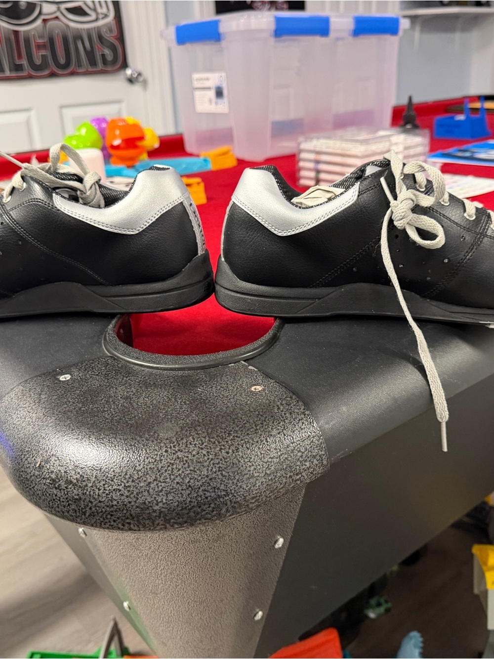 Men's Black and Silver Casual Lace-Up bowling shoes